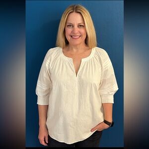 Chico’s White 100% Cotton Woman’s Size Medium Short Sleeve Blouse NWT